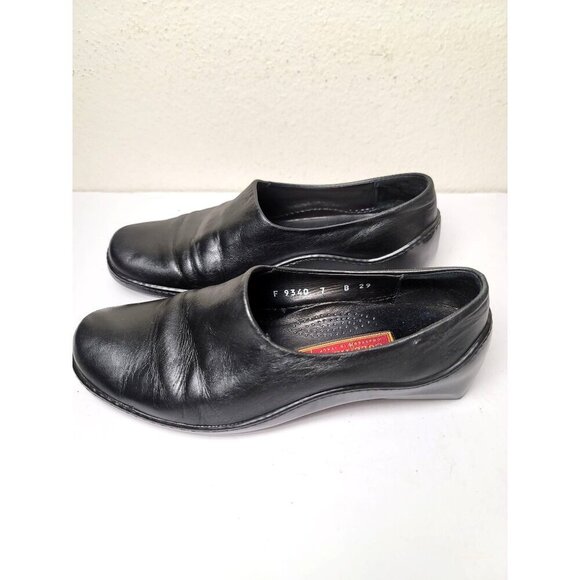 Cole Haan Women's Leather Slip-On Shoes Size 7 B Black Comfortable Casual Wear - Picture 3 of 10